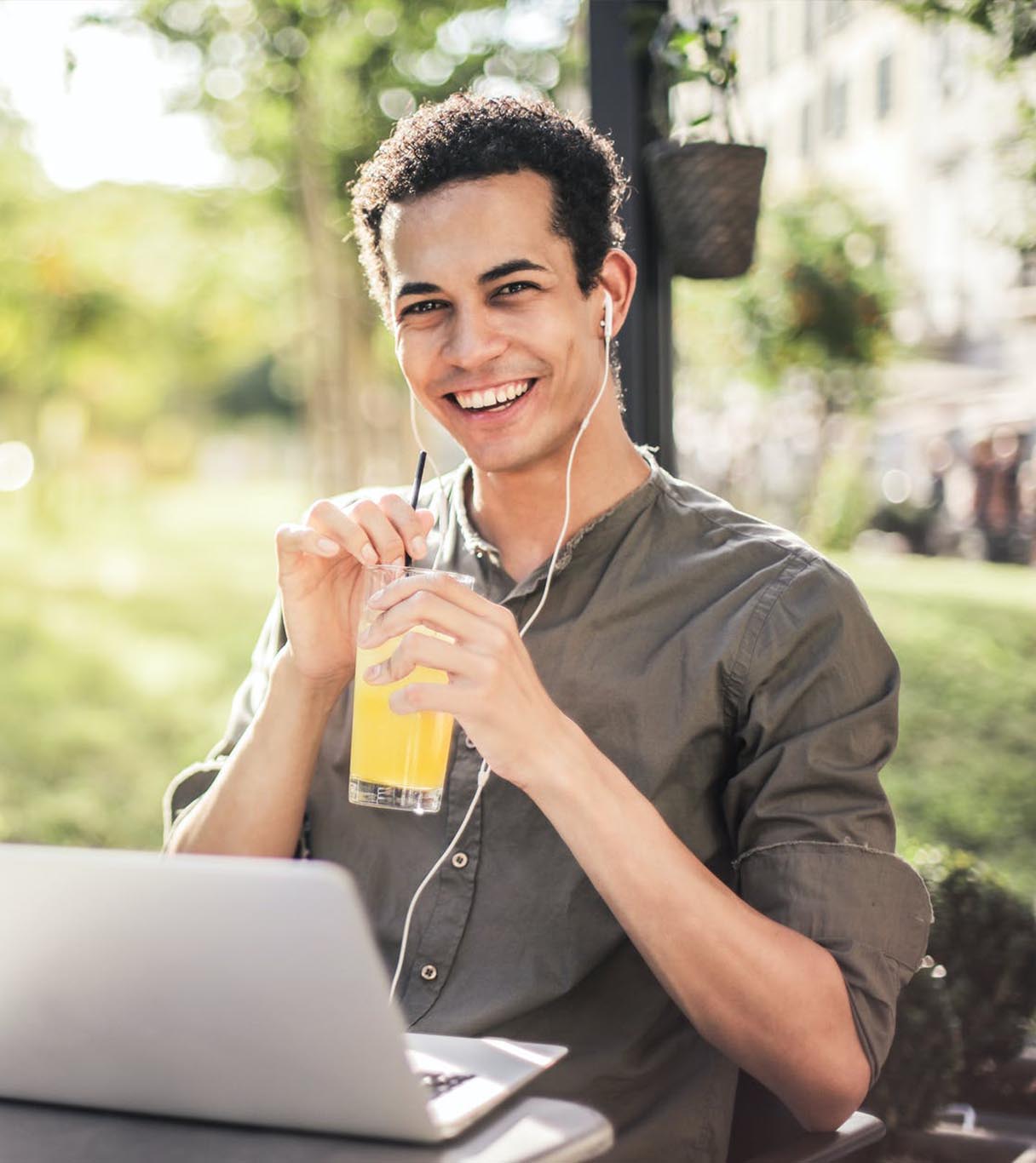 Een studiekeuzeonderzoek geeft inzicht in studies die passen bij jouw kwaliteiten en interesses. Bezoek daarna doelgericht de open dagen en maak je keuze.